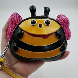 Bumble Bee Zip Pouch Kawaii Pendant Gift Handmade Leather Coin Purse Wristlet